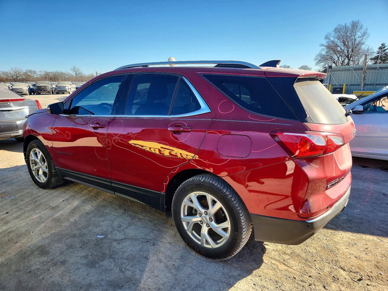 2019 CHEVROLET EQUINOX LT photo 2