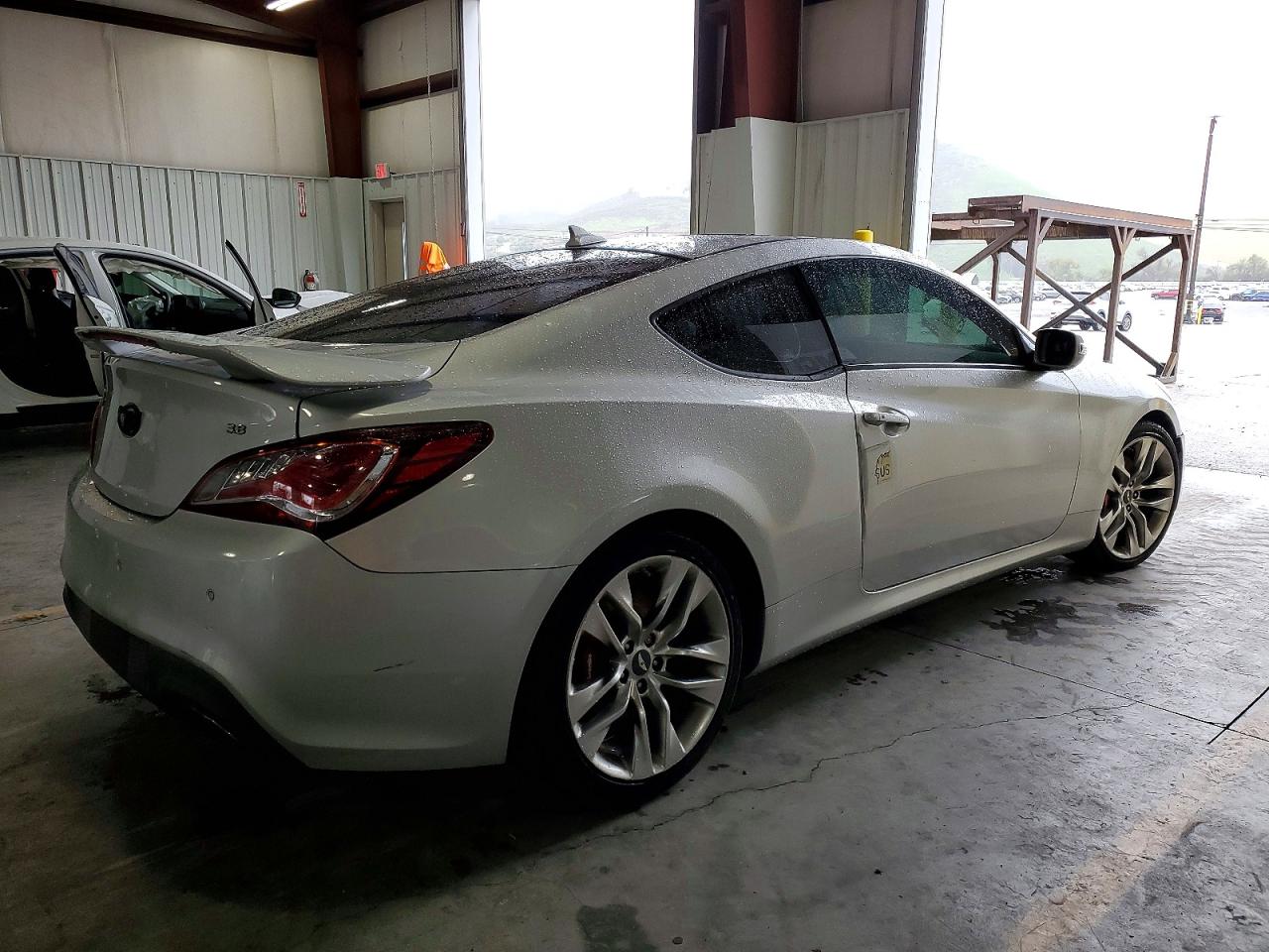 2015 HYUNDAI GENESIS COUPE 3.8L photo 3