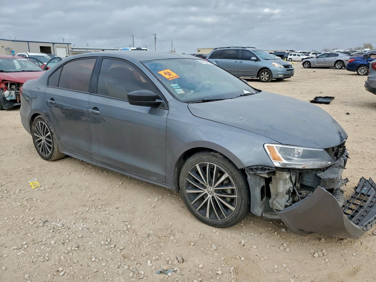 2015 VOLKSWAGEN JETTA SE photo 4