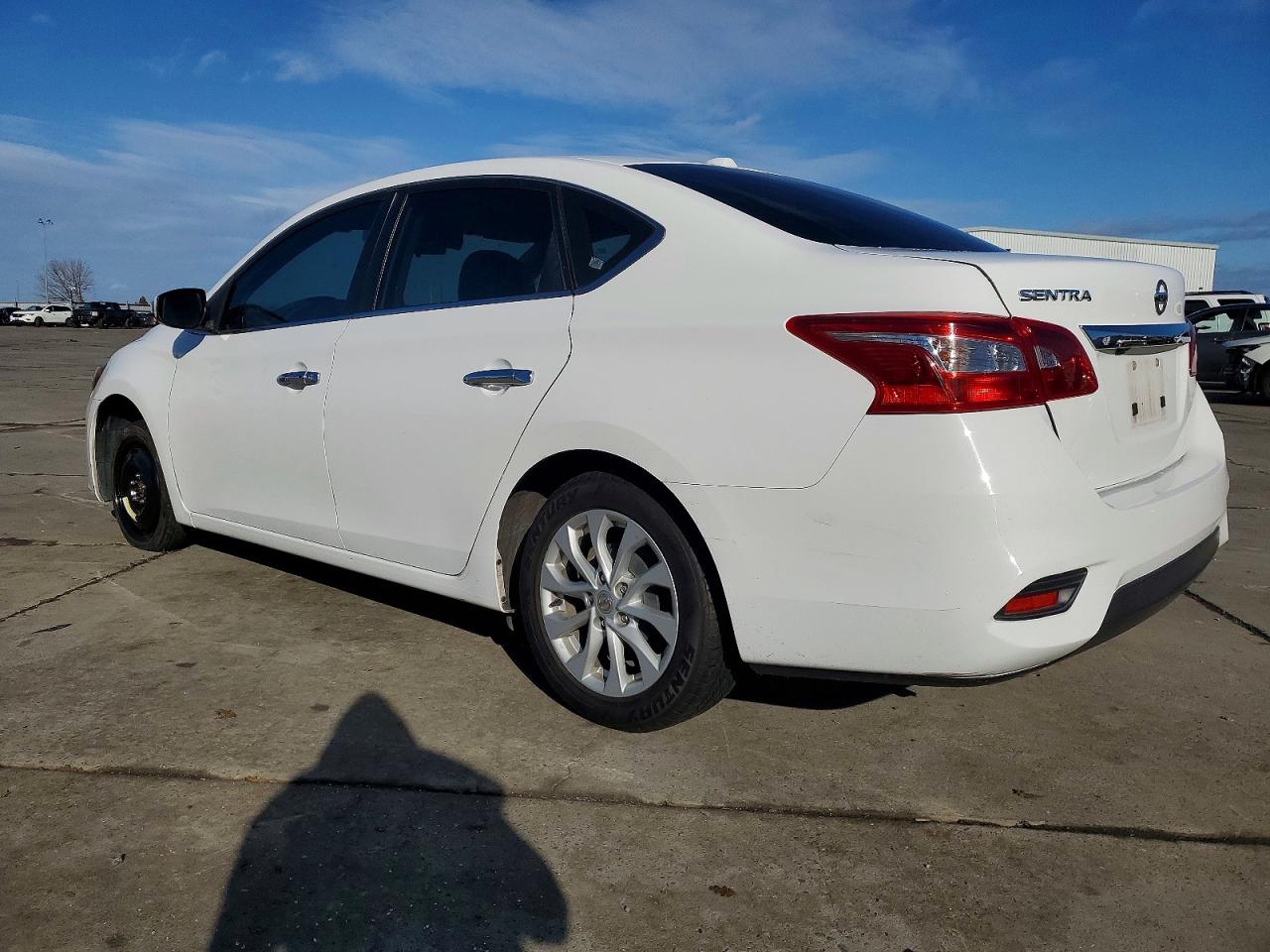 2019 NISSAN SENTRA S photo 3