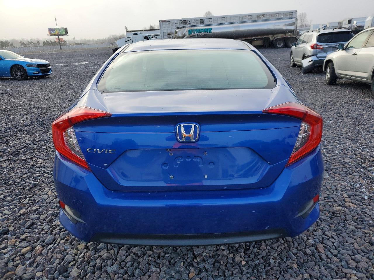 2017 HONDA CIVIC LX photo 6