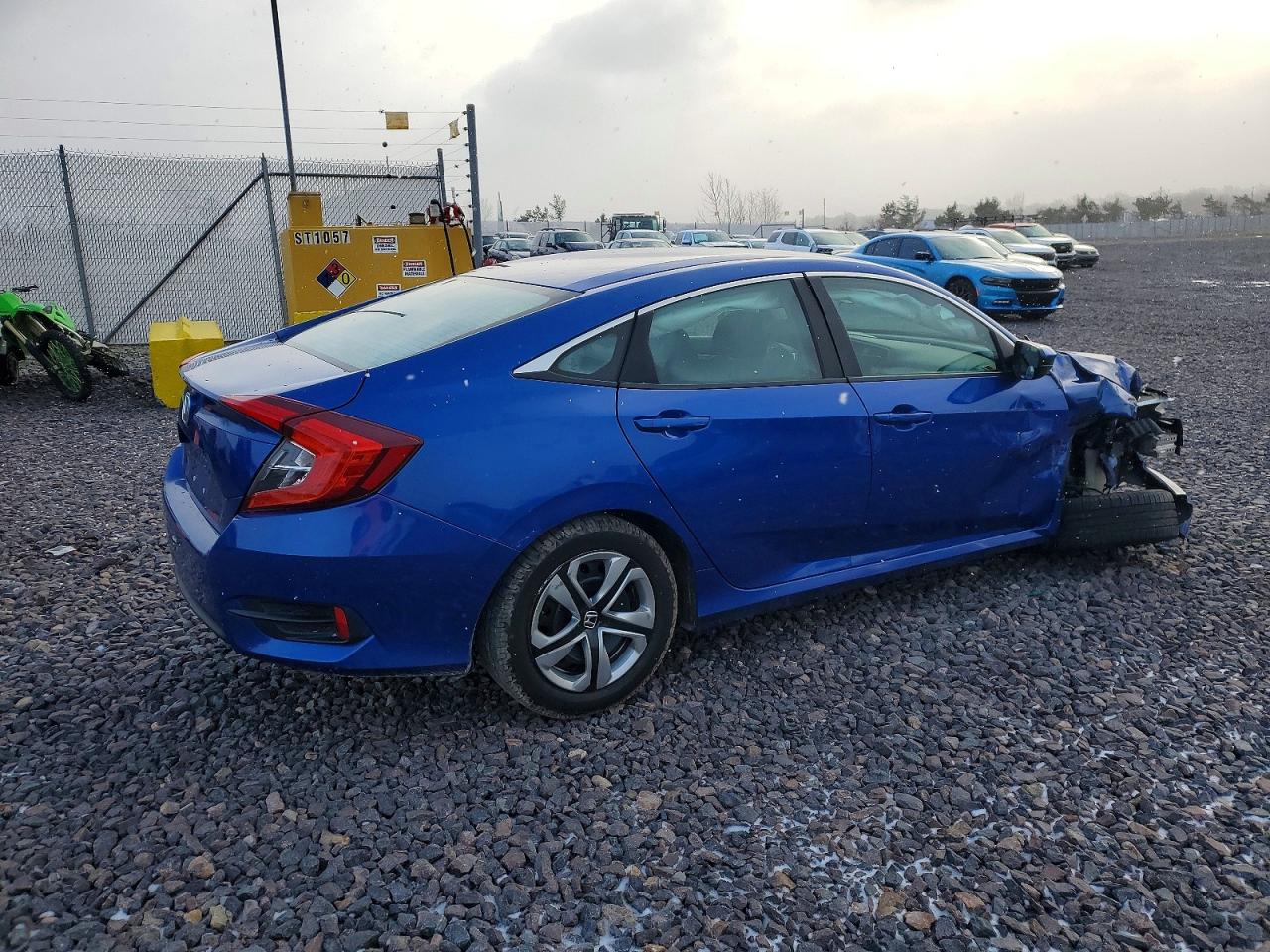 2017 HONDA CIVIC LX photo 3