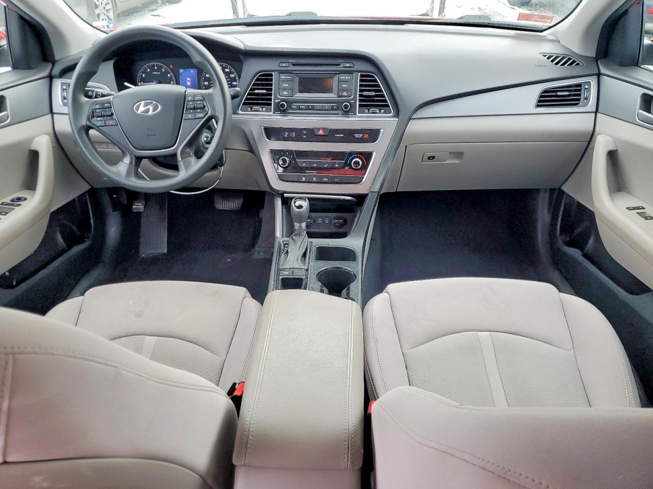 2017 HYUNDAI SONATA SE photo 15