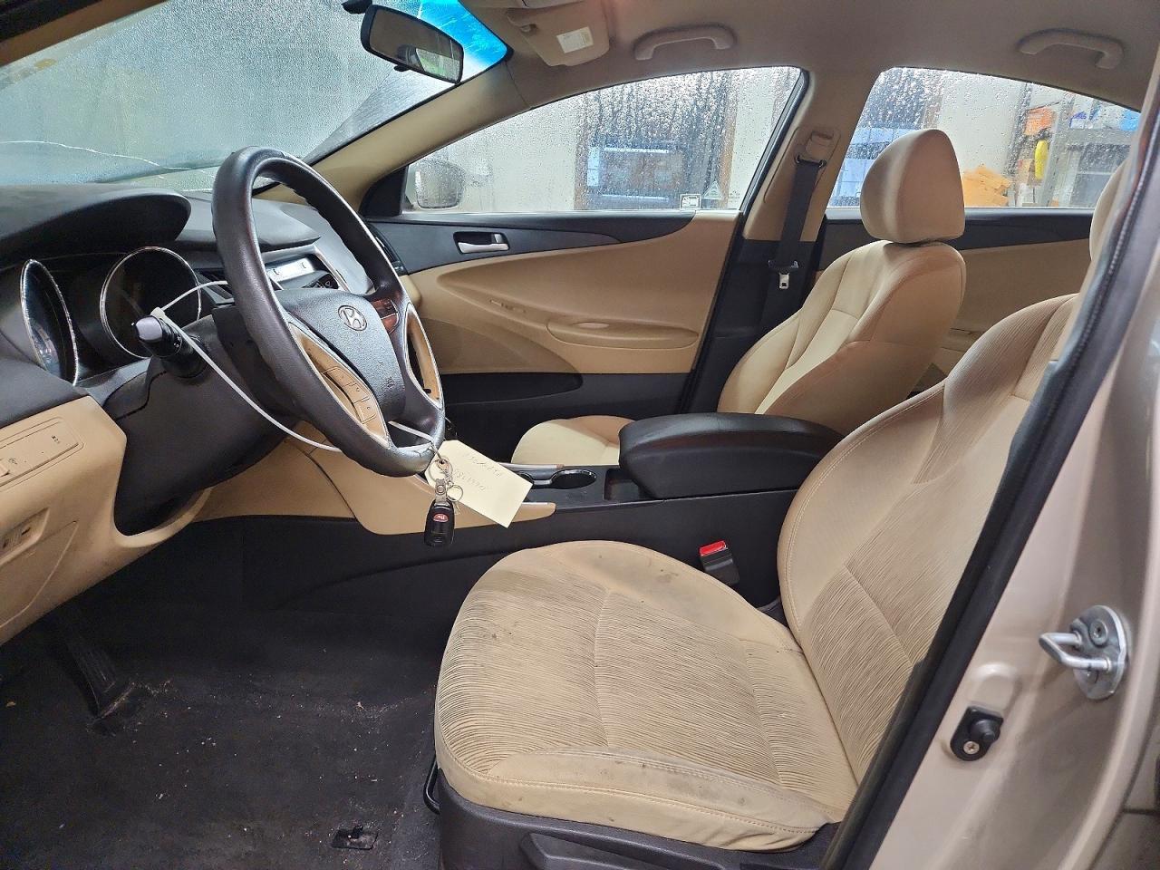 2011 HYUNDAI SONATA GLS photo 7