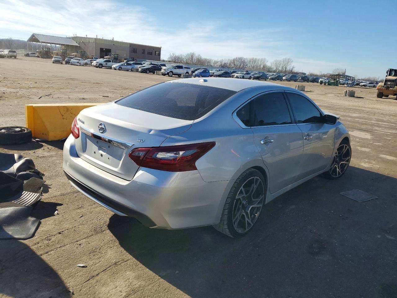 2018 NISSAN ALTIMA 2.5 photo 3