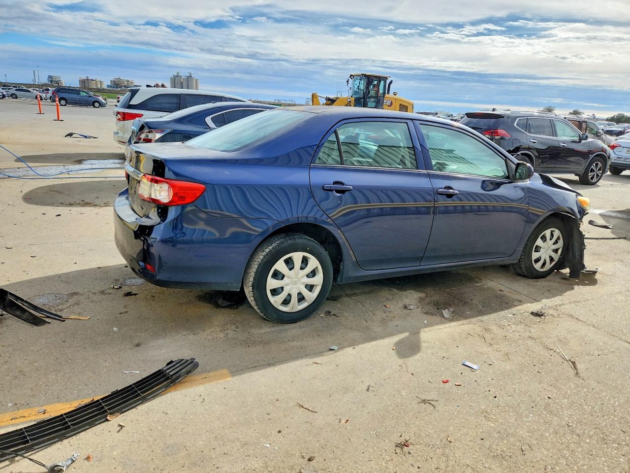 2013 TOYOTA COROLLA BASE photo 3