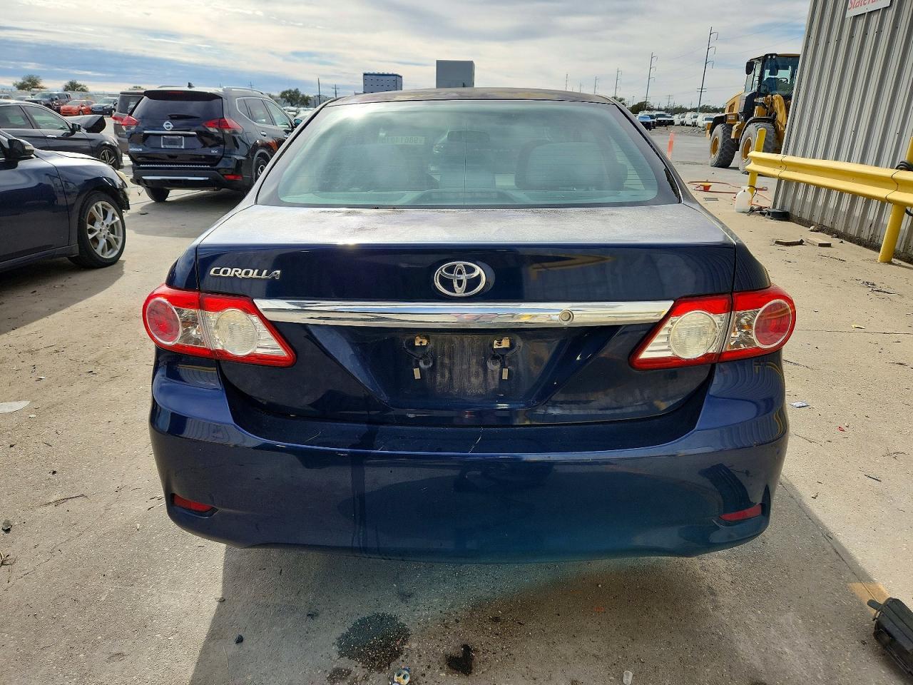 2013 TOYOTA COROLLA BASE photo 6