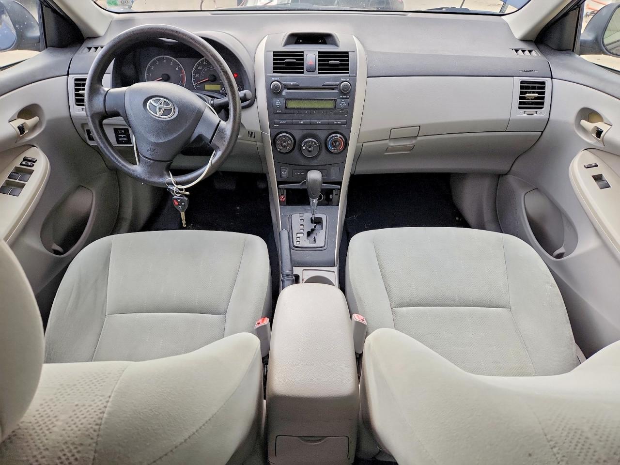 2013 TOYOTA COROLLA BASE photo 8