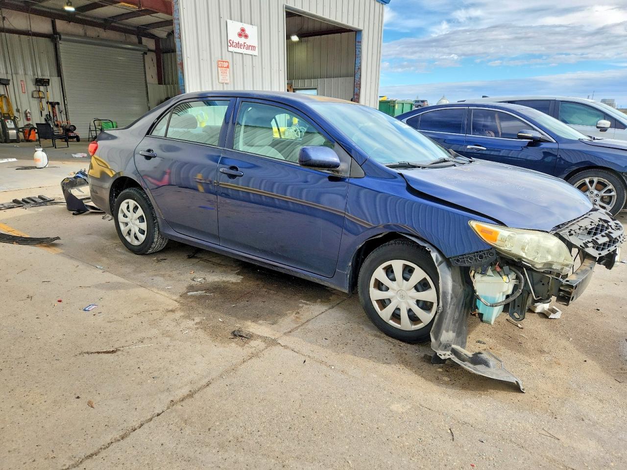 2013 TOYOTA COROLLA BASE photo 4
