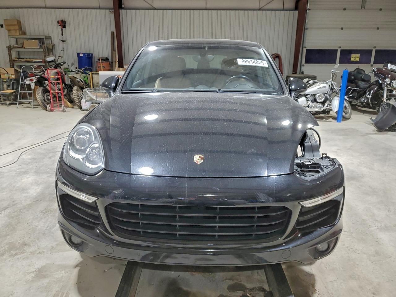 2016 PORSCHE CAYENNE photo 5