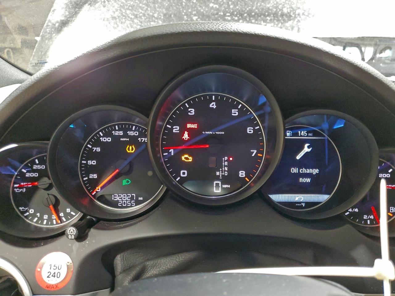 2016 PORSCHE CAYENNE photo 9