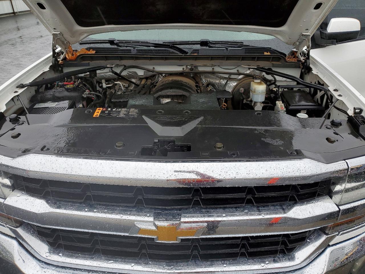 2017 CHEVROLET SILVERADO K1500 LT photo 11