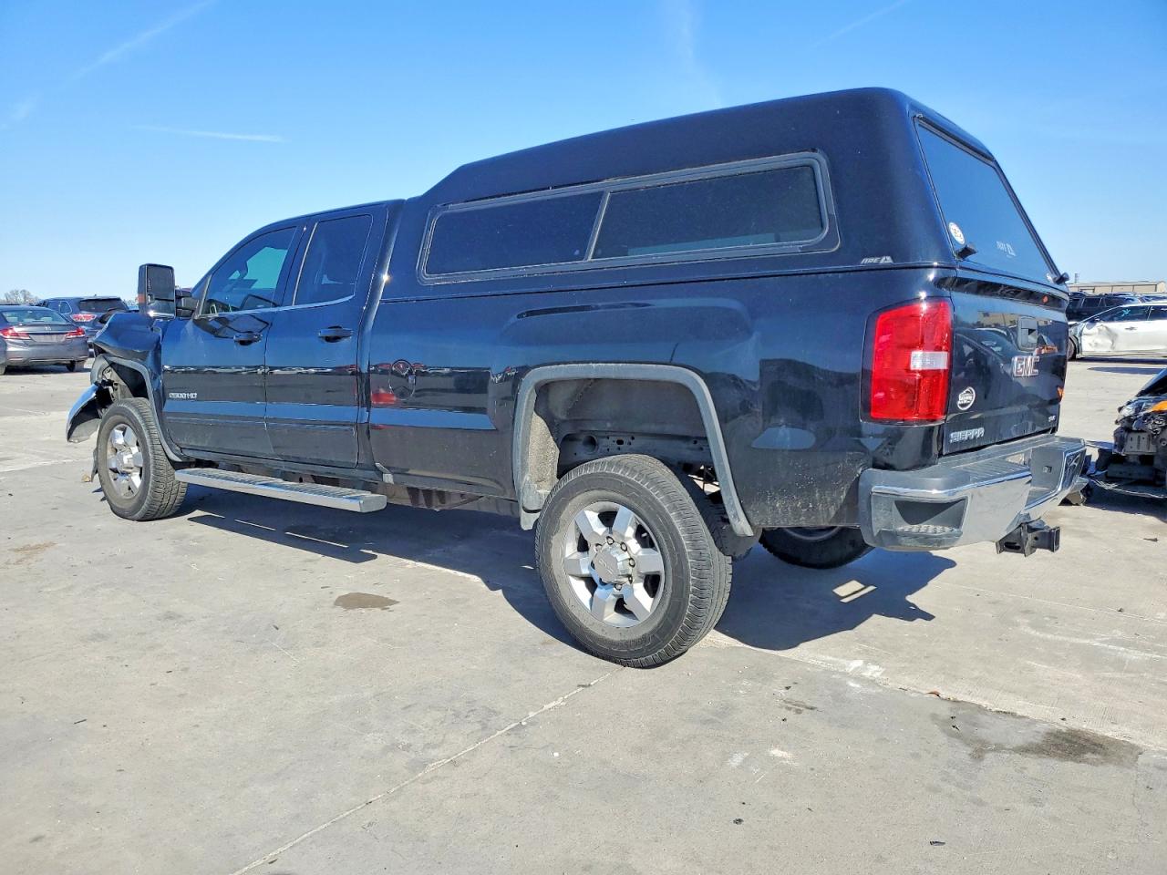 2019 GMC SIERRA K2500 SLE photo 4