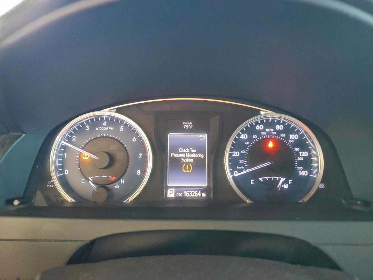 2016 TOYOTA CAMRY LE photo 25