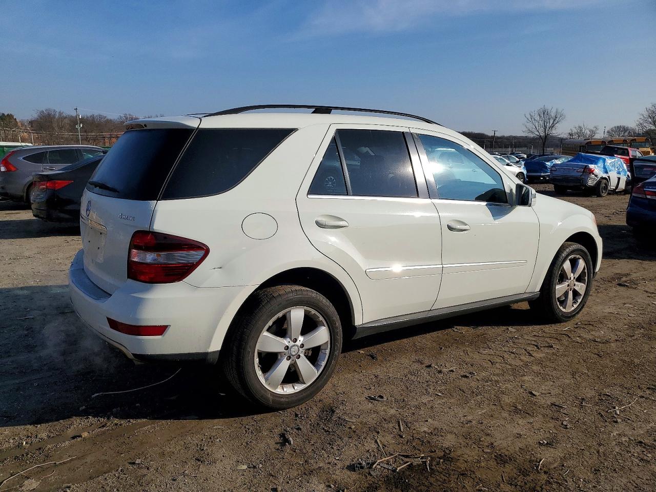 2011 MERCEDES-BENZ ML 350 4MATIC photo 3