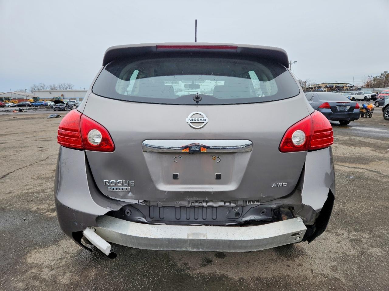 2015 NISSAN ROGUE SELECT S photo 6