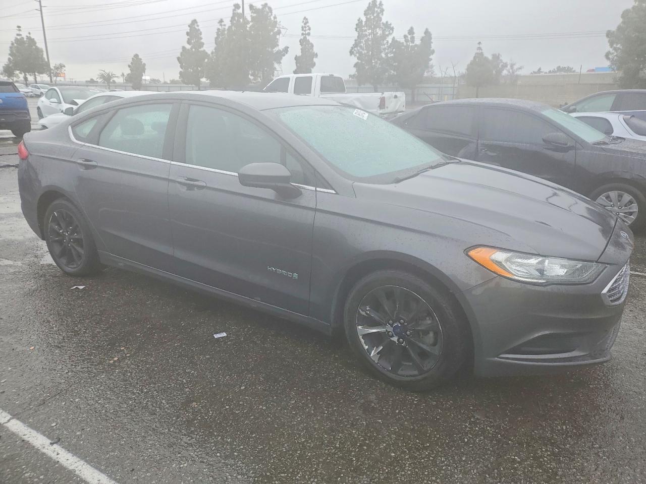 2017 FORD FUSION SE HYBRID photo 4