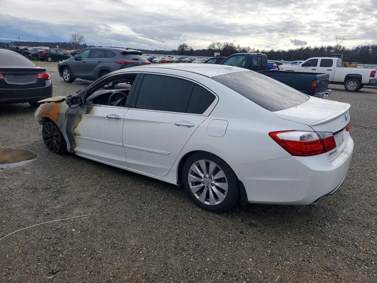 2013 HONDA ACCORD EXL photo 2