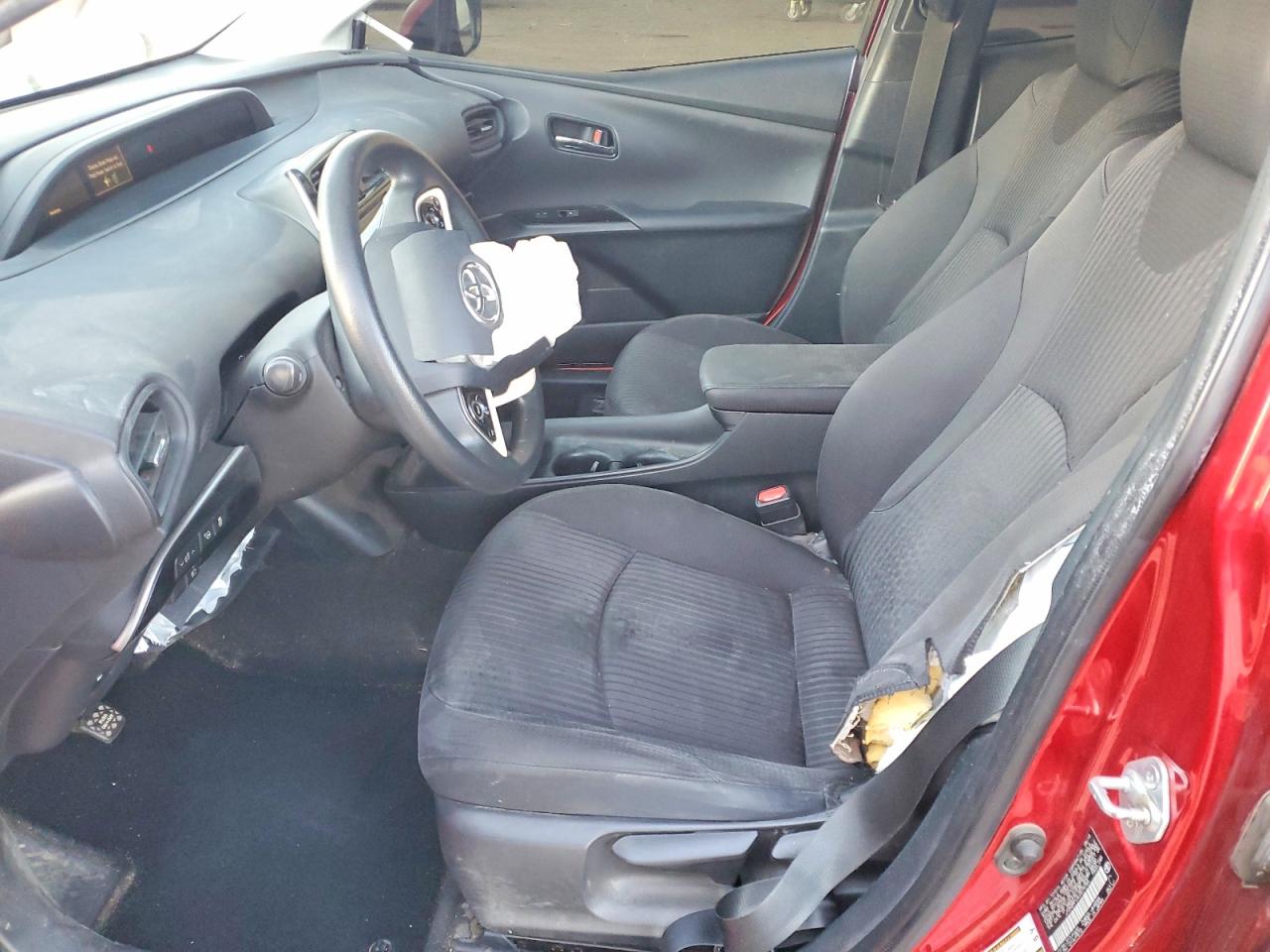2018 TOYOTA PRIUS photo 7