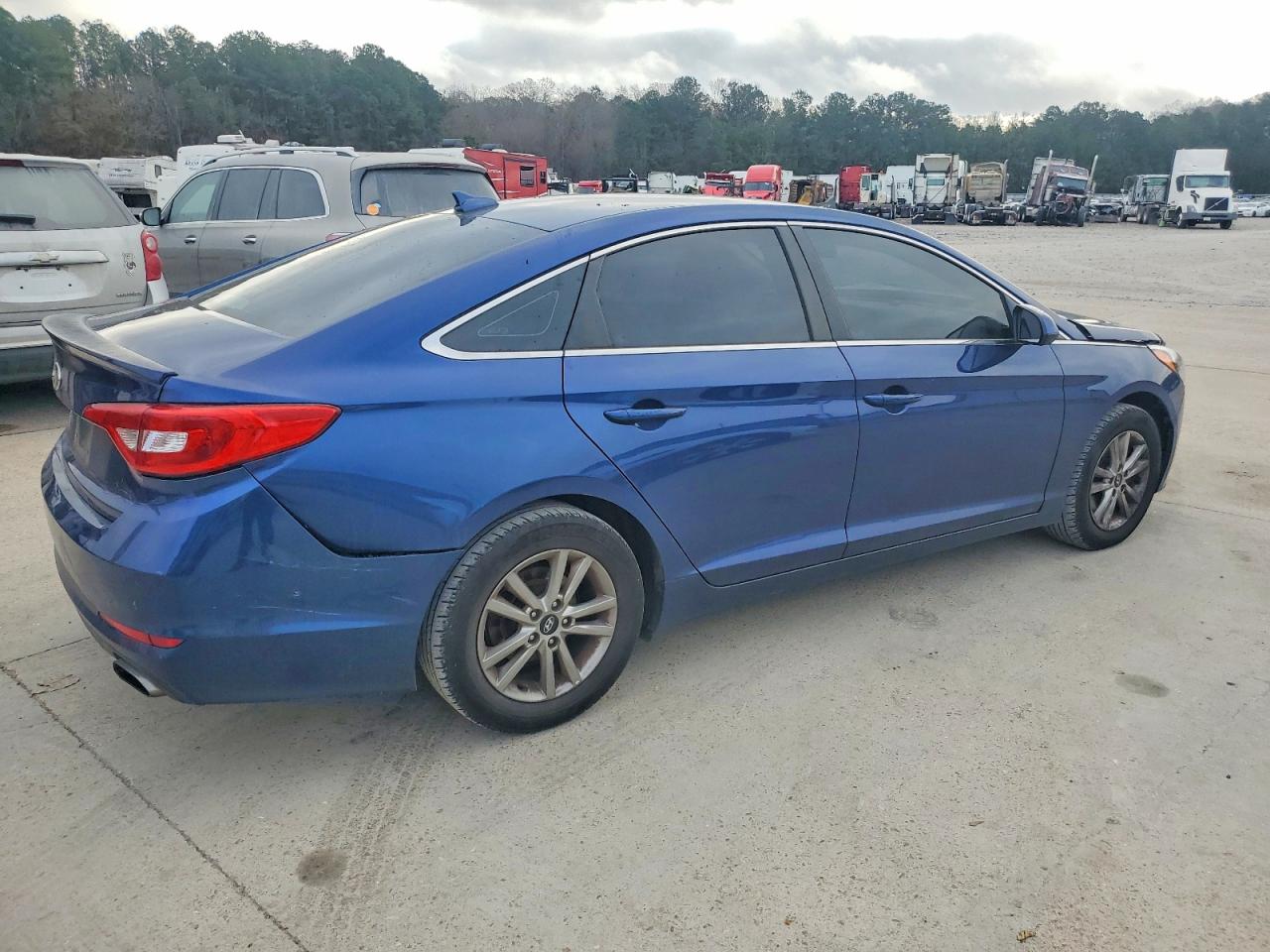 2017 HYUNDAI SONATA SE photo 3