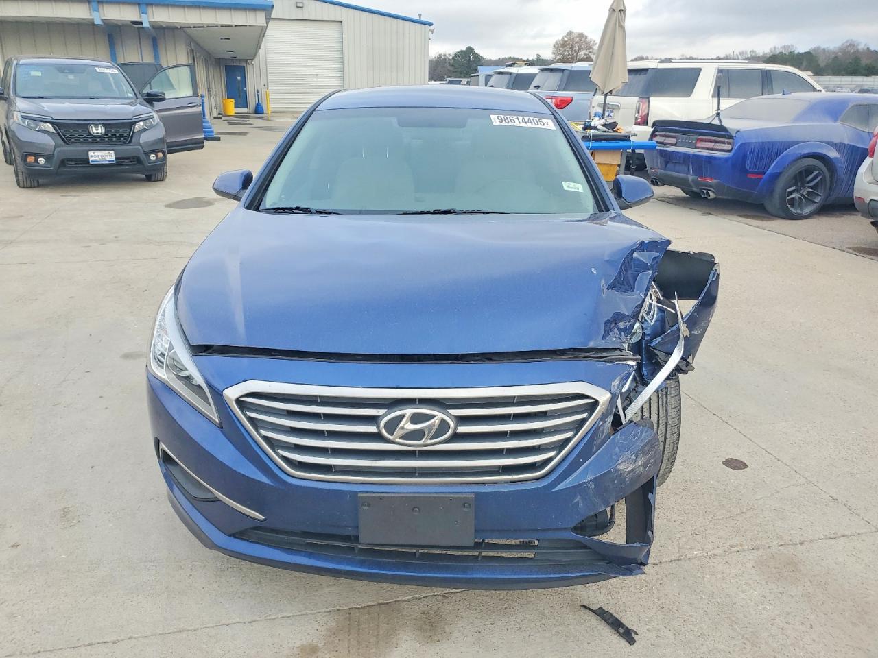 2017 HYUNDAI SONATA SE photo 5