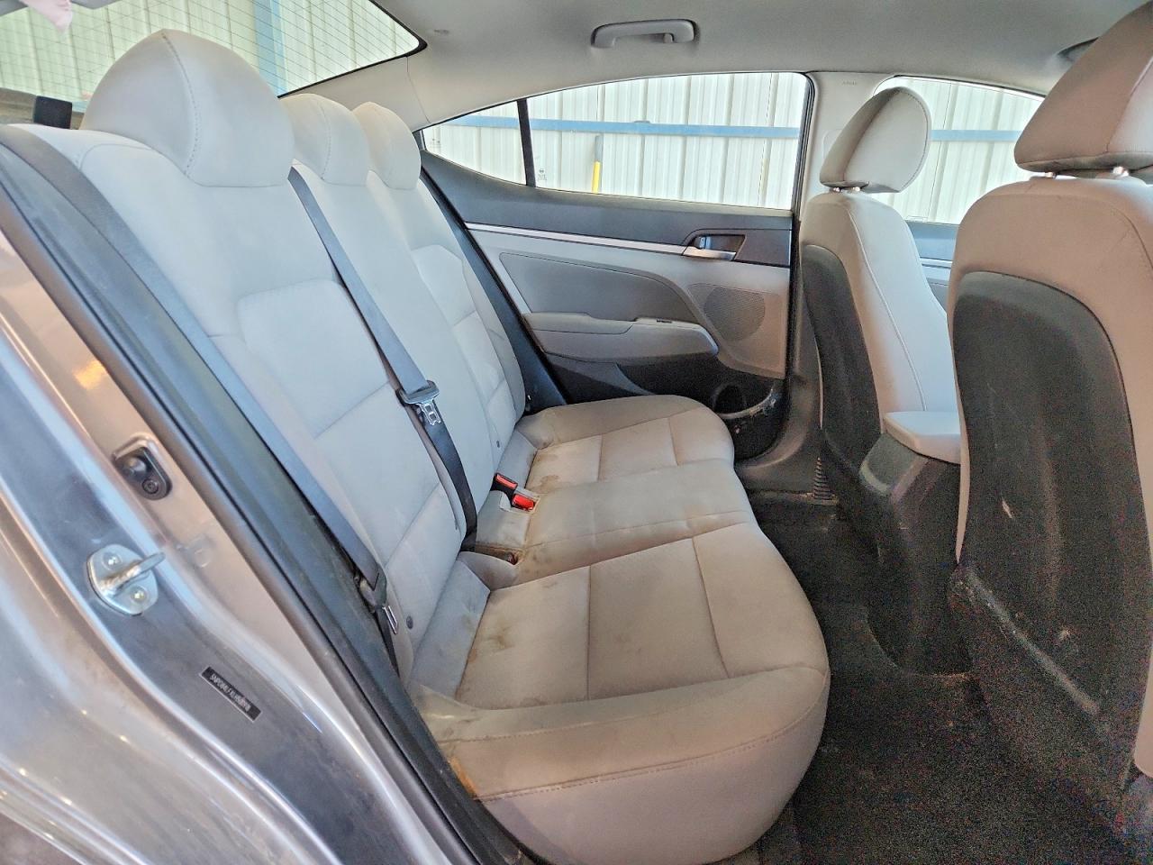 2020 HYUNDAI ELANTRA SEL photo 10
