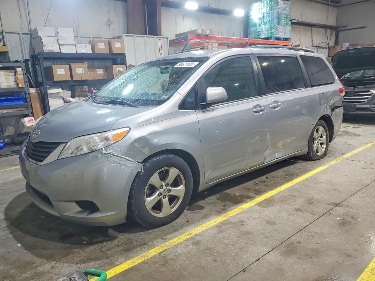 2014 TOYOTA SIENNA