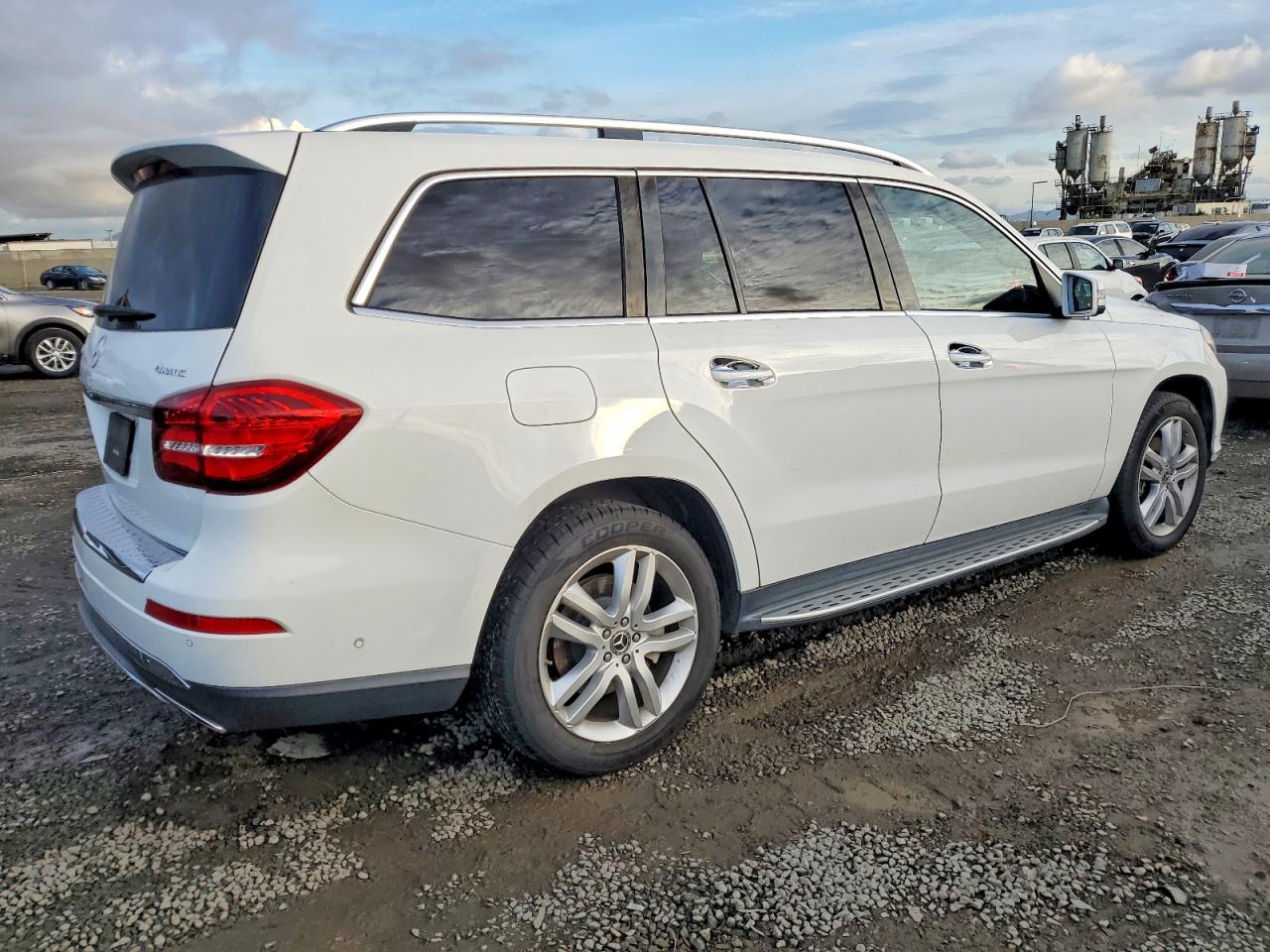 2017 MERCEDES-BENZ GLS 450 4MATIC photo 3