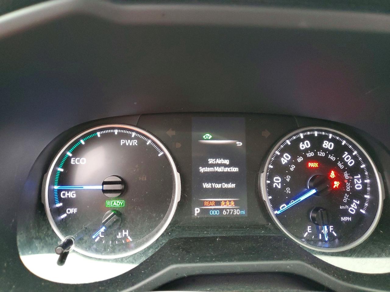 2021 TOYOTA RAV4 LE photo 9