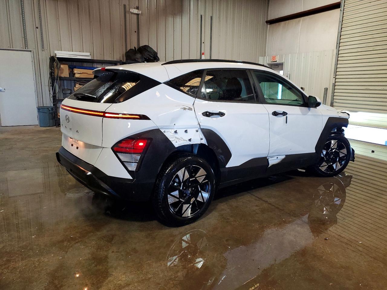 2025 HYUNDAI KONA SEL photo 3