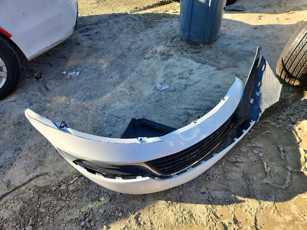 2015 CHRYSLER 200 photo 12