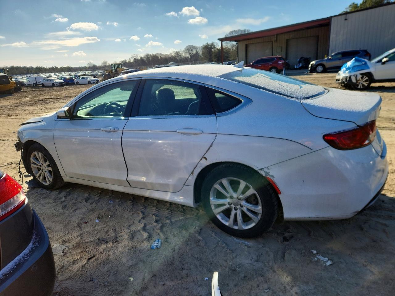 2015 CHRYSLER 200 photo 2
