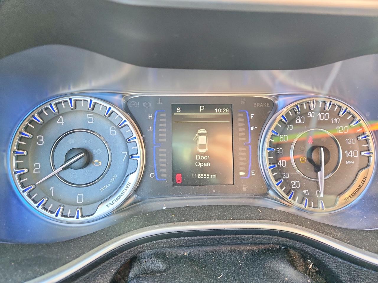 2015 CHRYSLER 200 photo 9