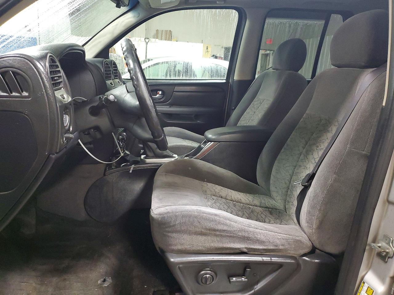 2005 GMC ENVOY photo 7