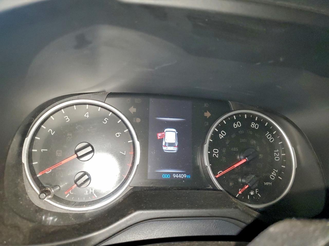 2019 TOYOTA RAV4 XLE photo 9