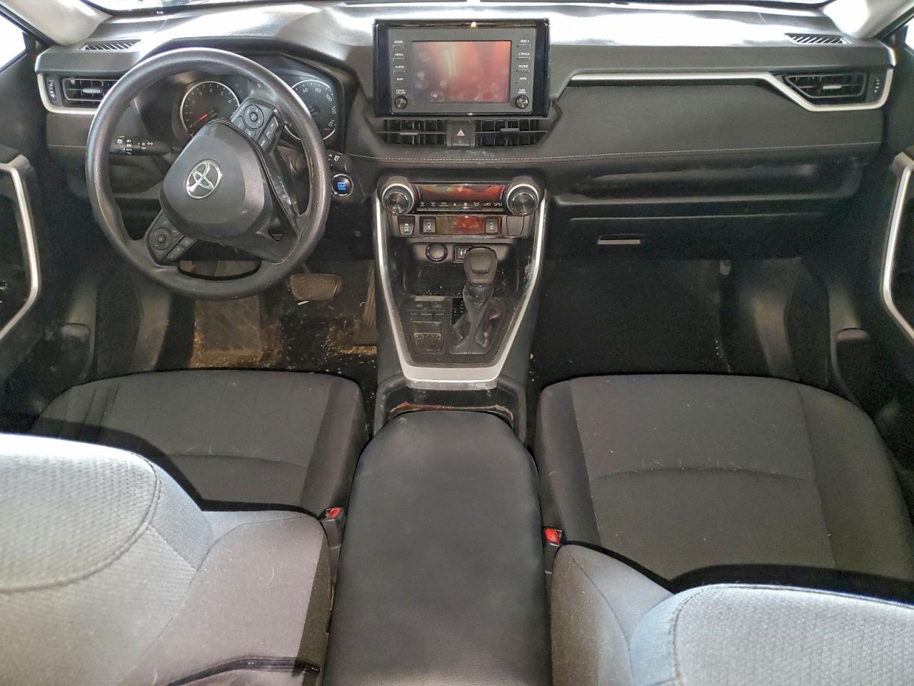 2019 TOYOTA RAV4 XLE photo 8