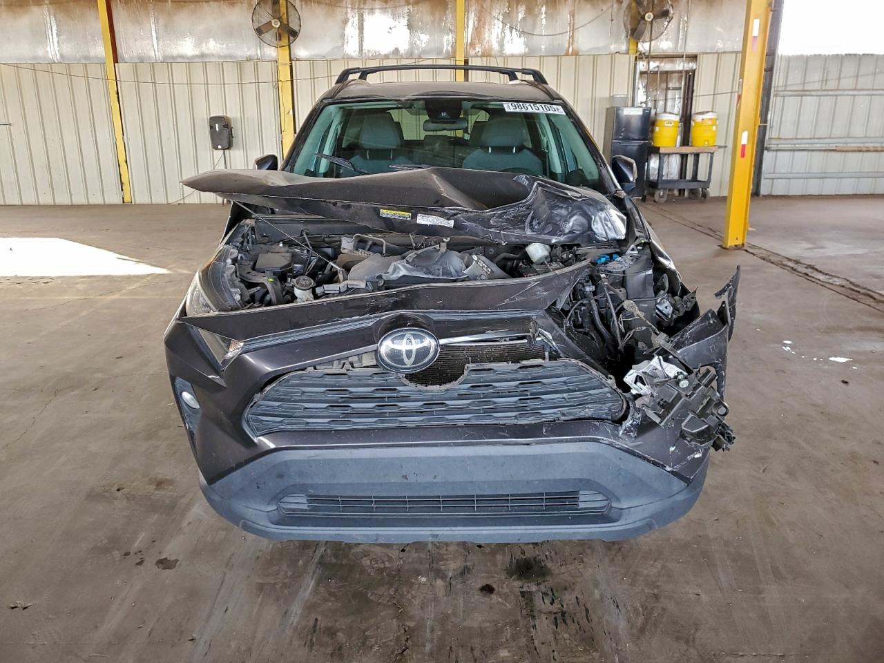 2019 TOYOTA RAV4 XLE photo 5