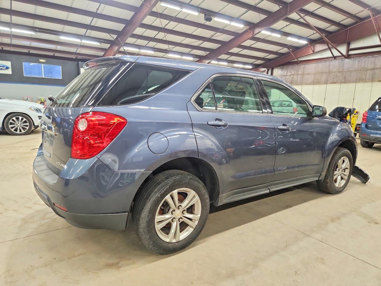 2013 CHEVROLET EQUINOX LS photo 3