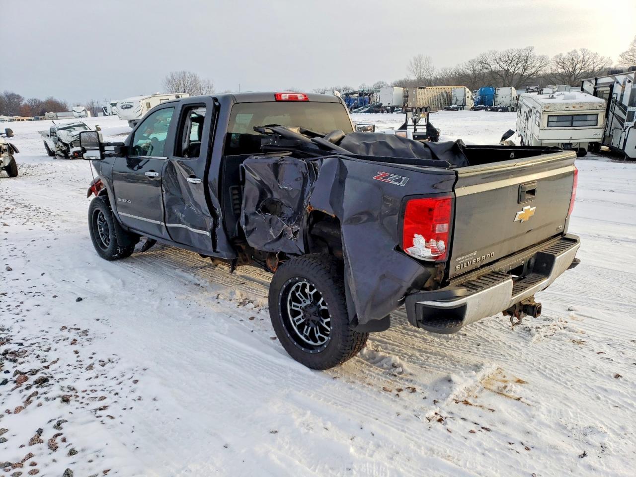2015 CHEVROLET SILVERADO K2500 HEAVY DUTY LTZ photo 2