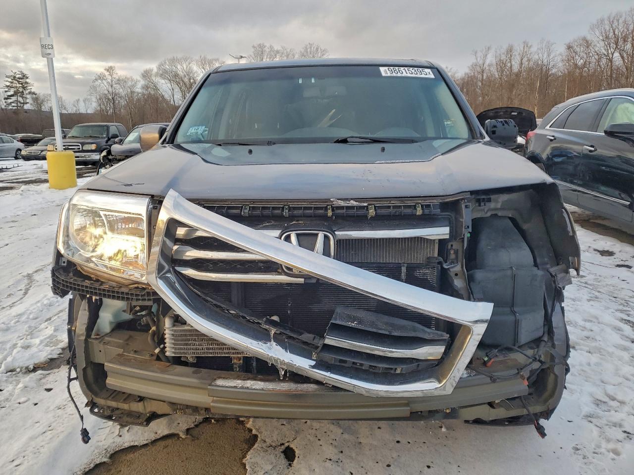 2015 HONDA PILOT EXL photo 5