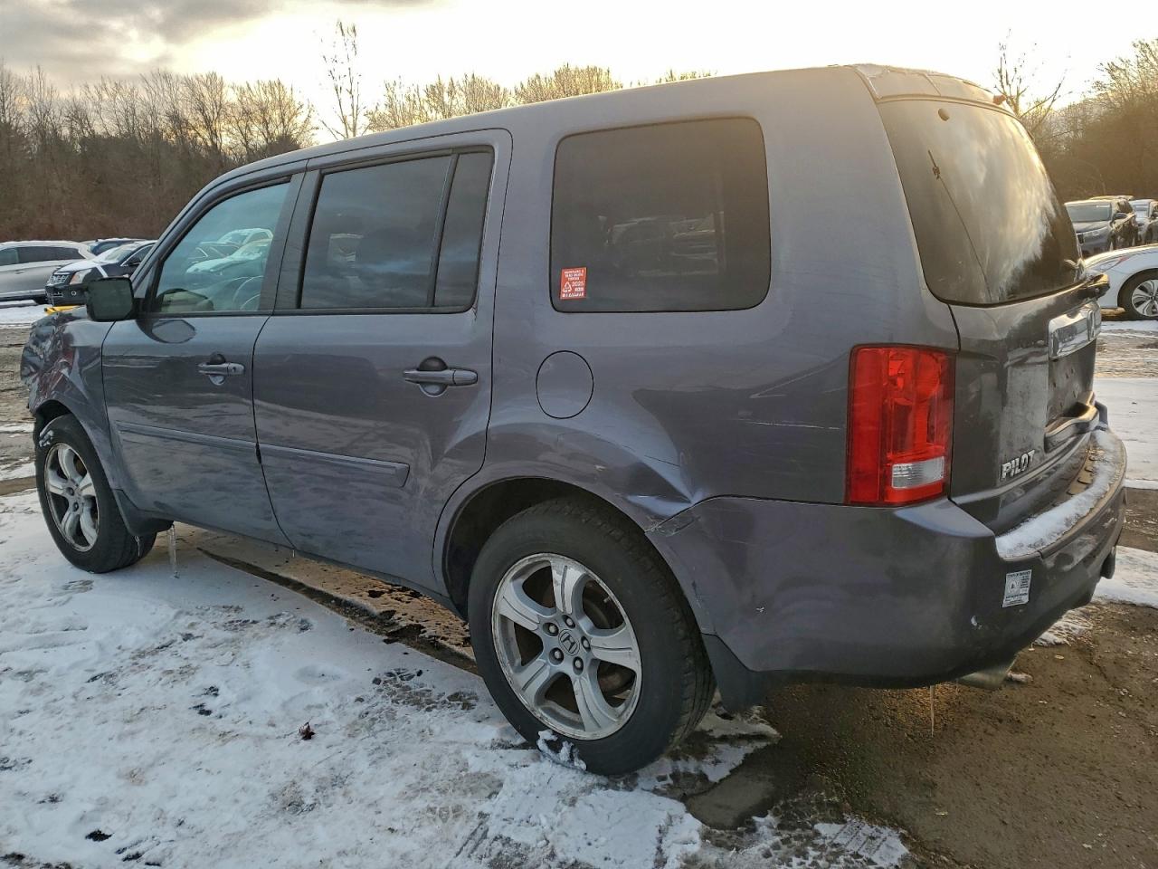 2015 HONDA PILOT EXL photo 2