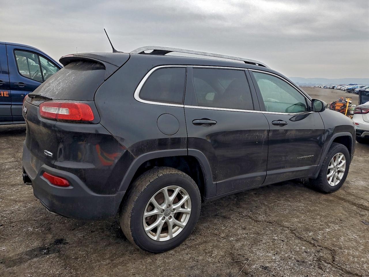 2014 JEEP CHEROKEE LATITUDE photo 3