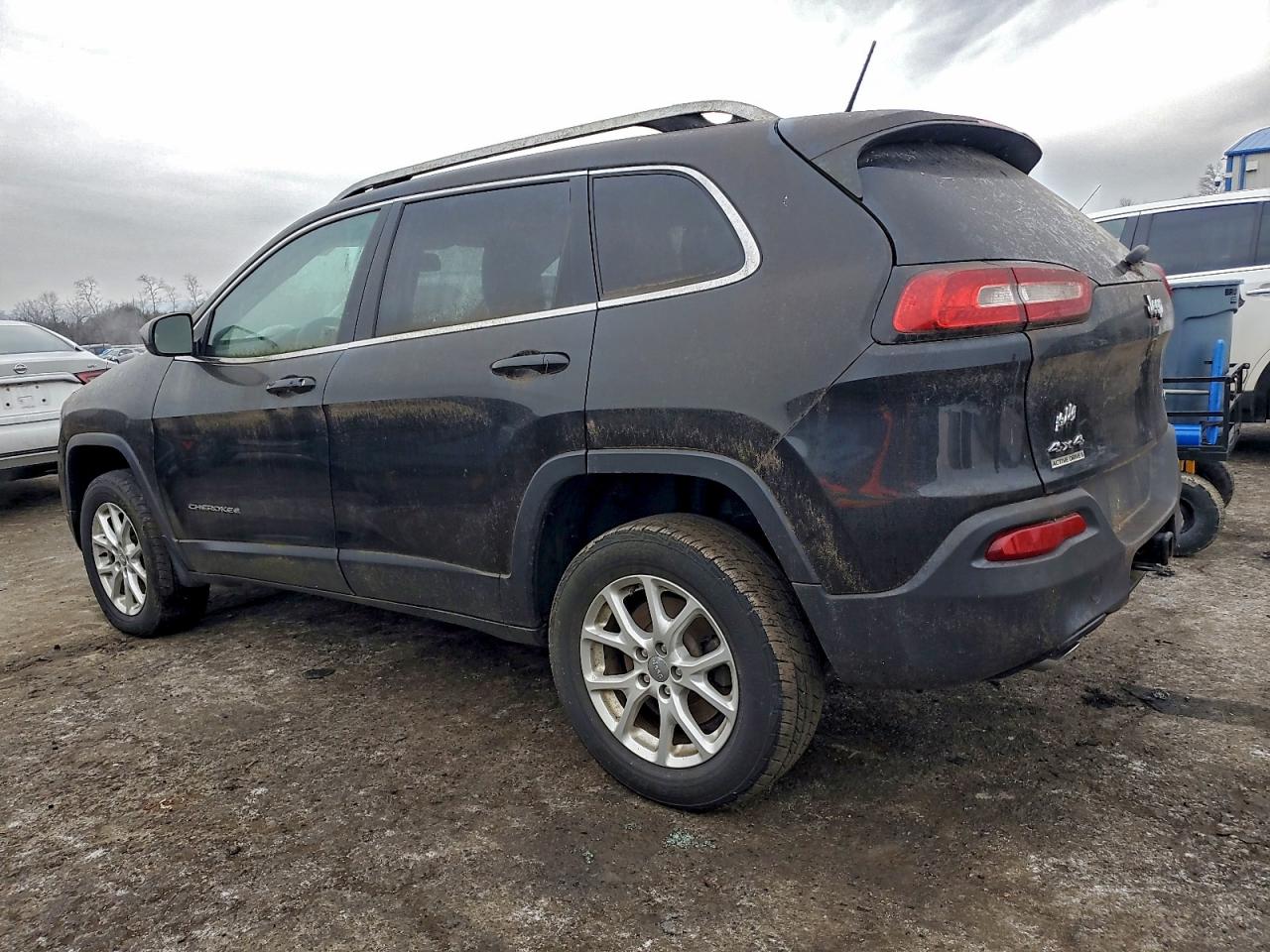 2014 JEEP CHEROKEE LATITUDE photo 2
