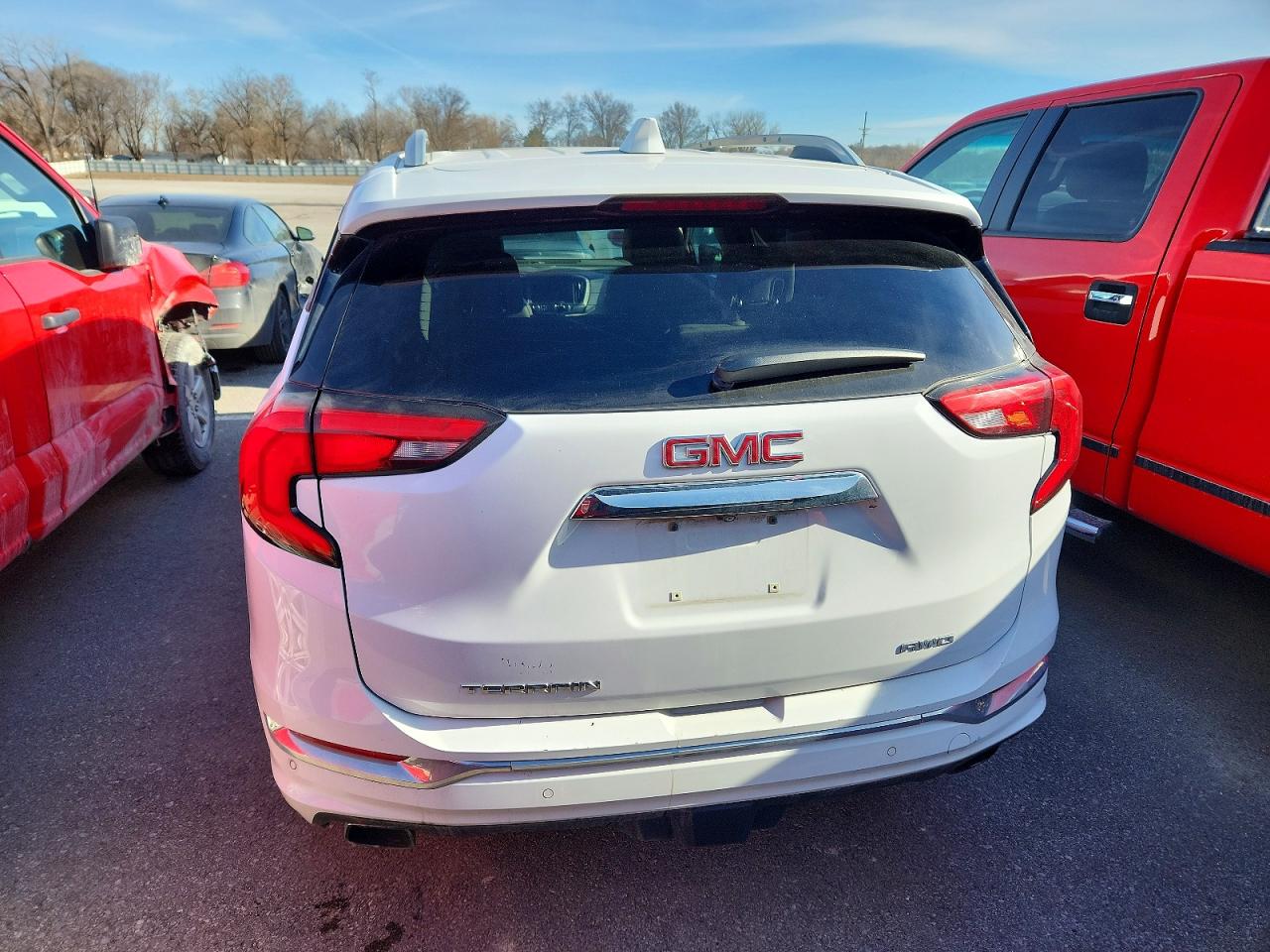 2019 GMC TERRAIN DENALI photo 6