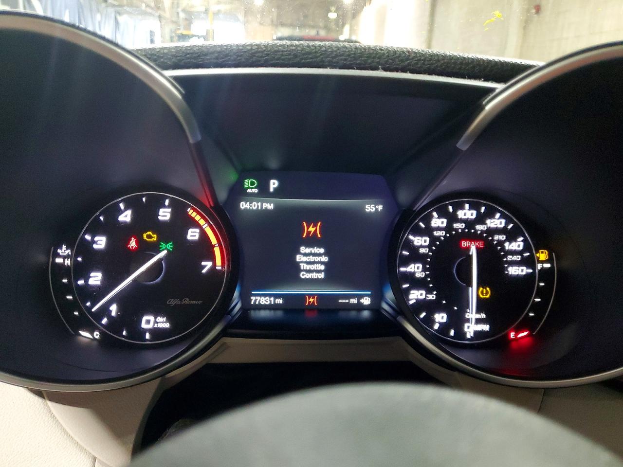 2019 ALFA ROMEO GIULIA photo 9