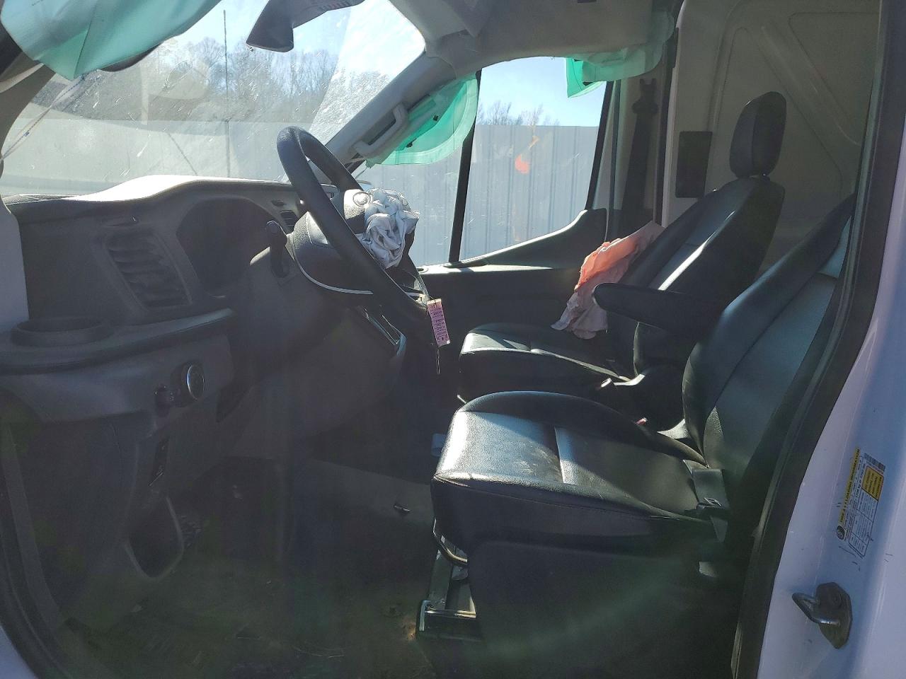2025 FORD TRANSIT T-250 photo 7