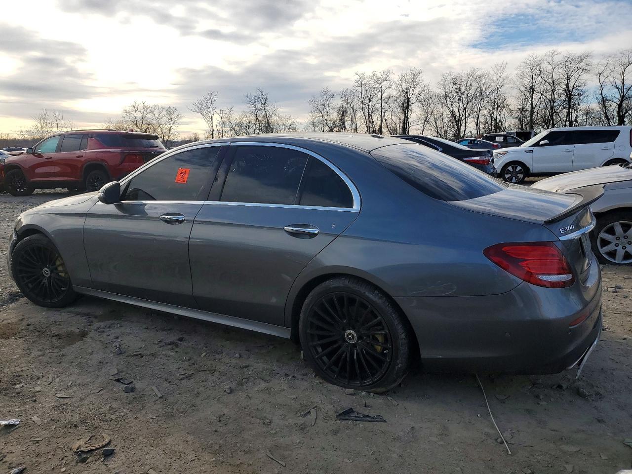 2017 MERCEDES-BENZ E 300 4MATIC photo 3