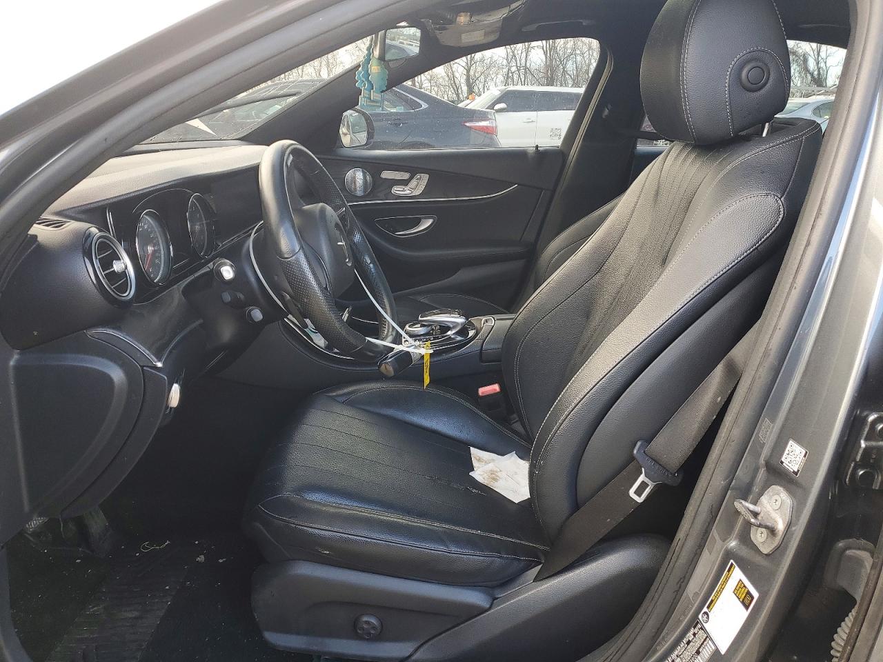 2017 MERCEDES-BENZ E 300 4MATIC photo 13