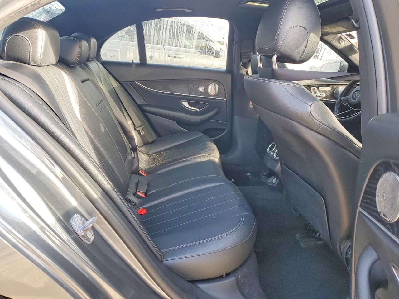 2017 MERCEDES-BENZ E 300 4MATIC photo 19