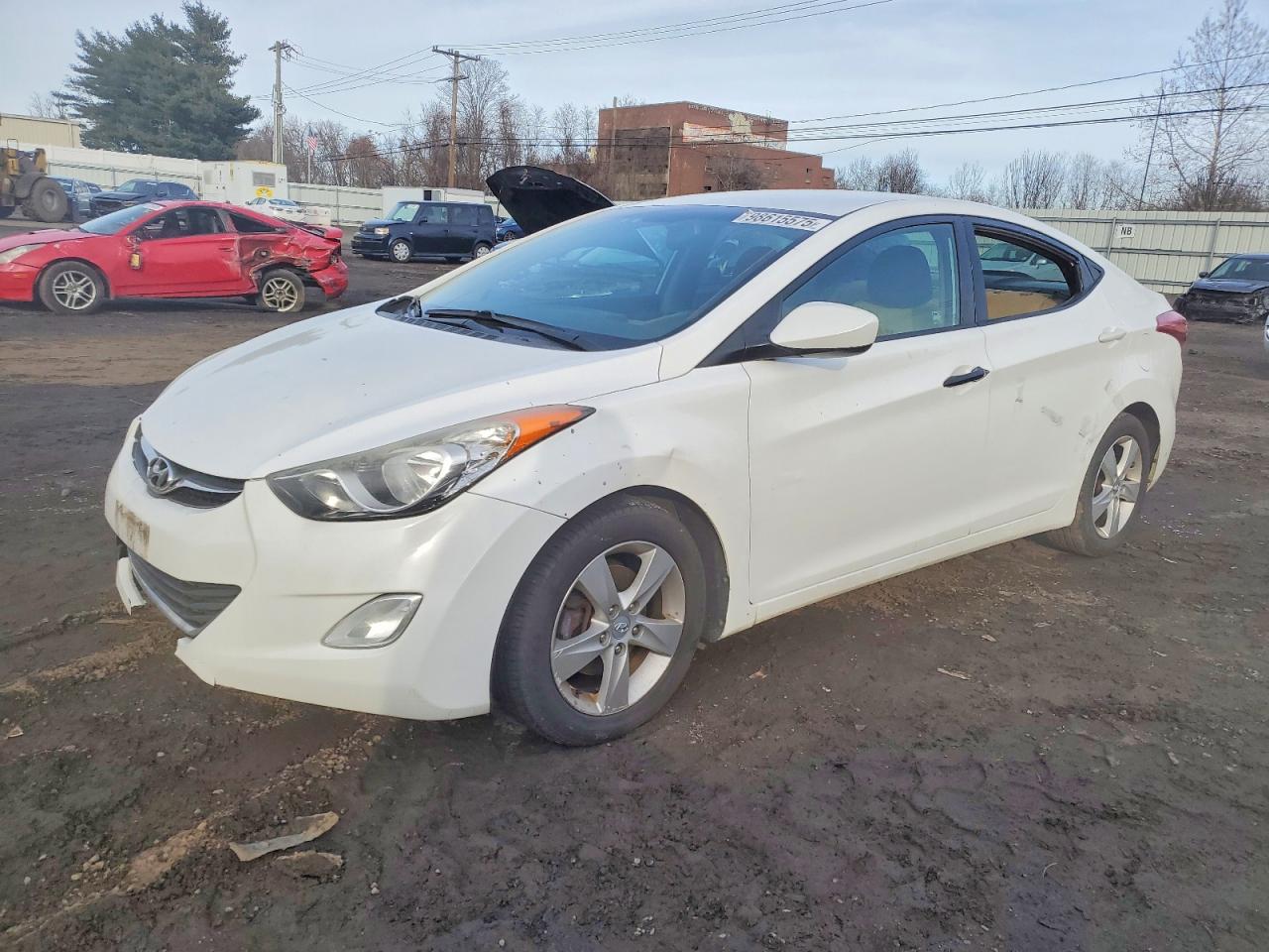 2013 HYUNDAI ELANTRA